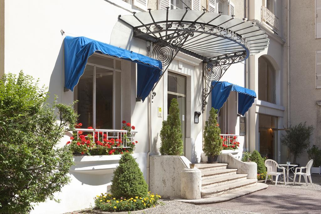 Logis Hotel Royal Saint-Mart Royat Exterior photo